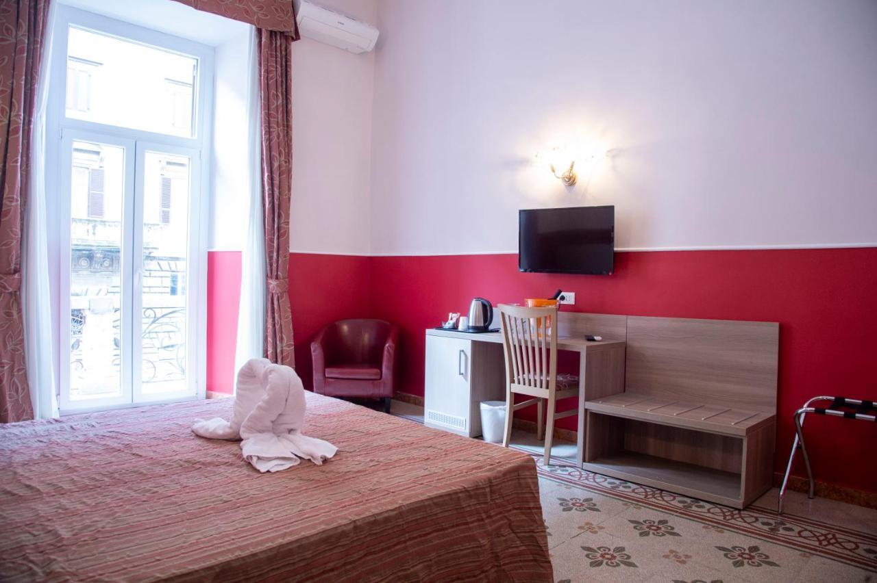 Hotel Domus Napoleone Řím Exteriér fotografie